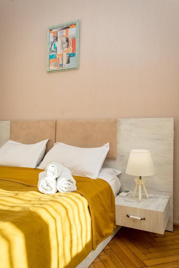 Hb Apartments Mari Brose ティビリシ エクステリア 写真