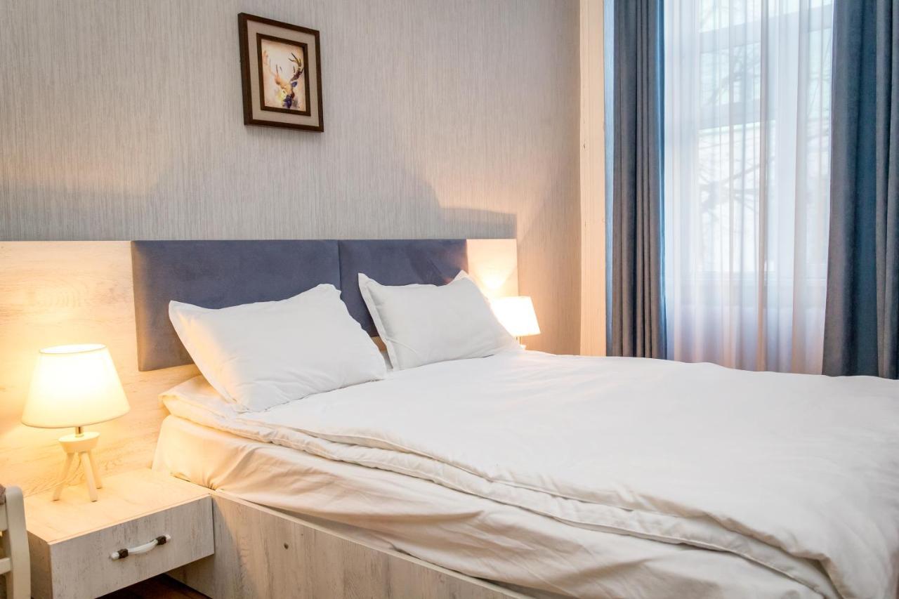 Hb Apartments Mari Brose ティビリシ エクステリア 写真