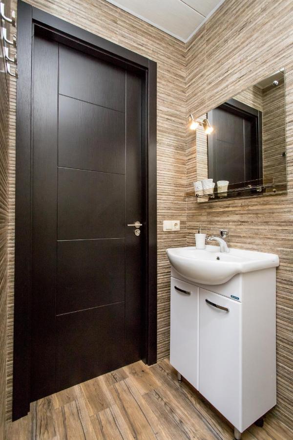 Hb Apartments Mari Brose ティビリシ エクステリア 写真