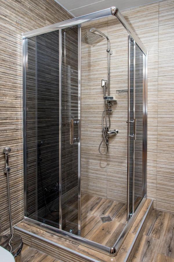 Hb Apartments Mari Brose ティビリシ エクステリア 写真