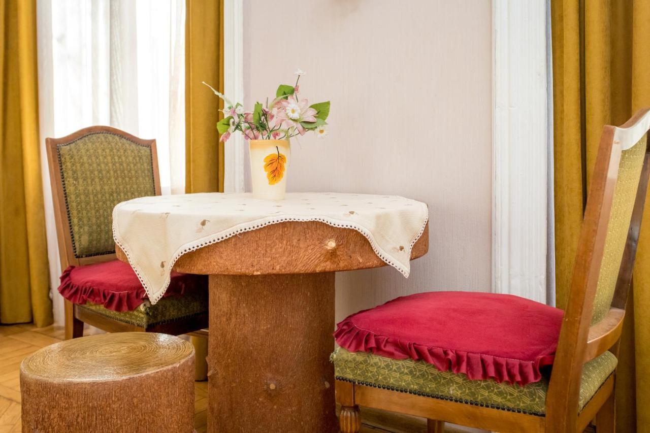 Hb Apartments Mari Brose ティビリシ エクステリア 写真