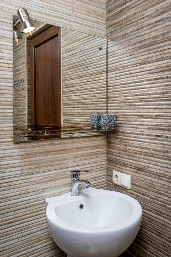Hb Apartments Mari Brose ティビリシ エクステリア 写真
